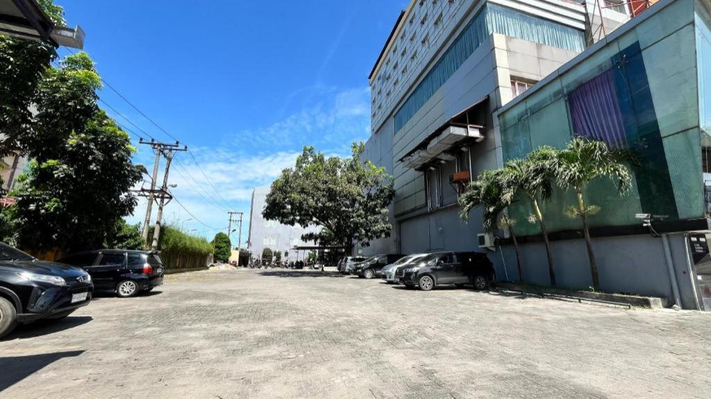 Grand Antares Hotel Medan Exteriör bild