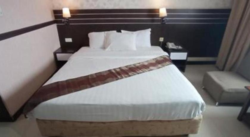 Grand Antares Hotel Medan Exteriör bild