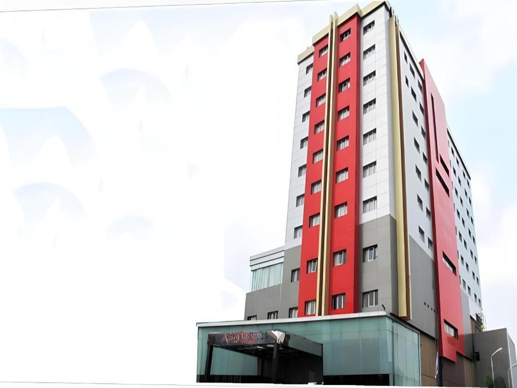Grand Antares Hotel Medan Exteriör bild